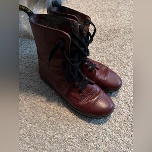 Combat boots